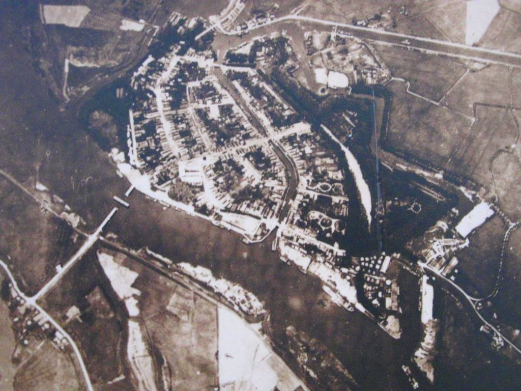 Oudste luchtfoto van Hasselt 1909